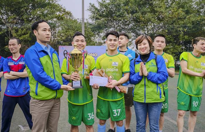 Tiệc tất niên lan tỏa tinh thần STARMED – vững bước tương lai 13 Tiệc tất niên lan tỏa tinh thần STARMED – vững bước tương lai