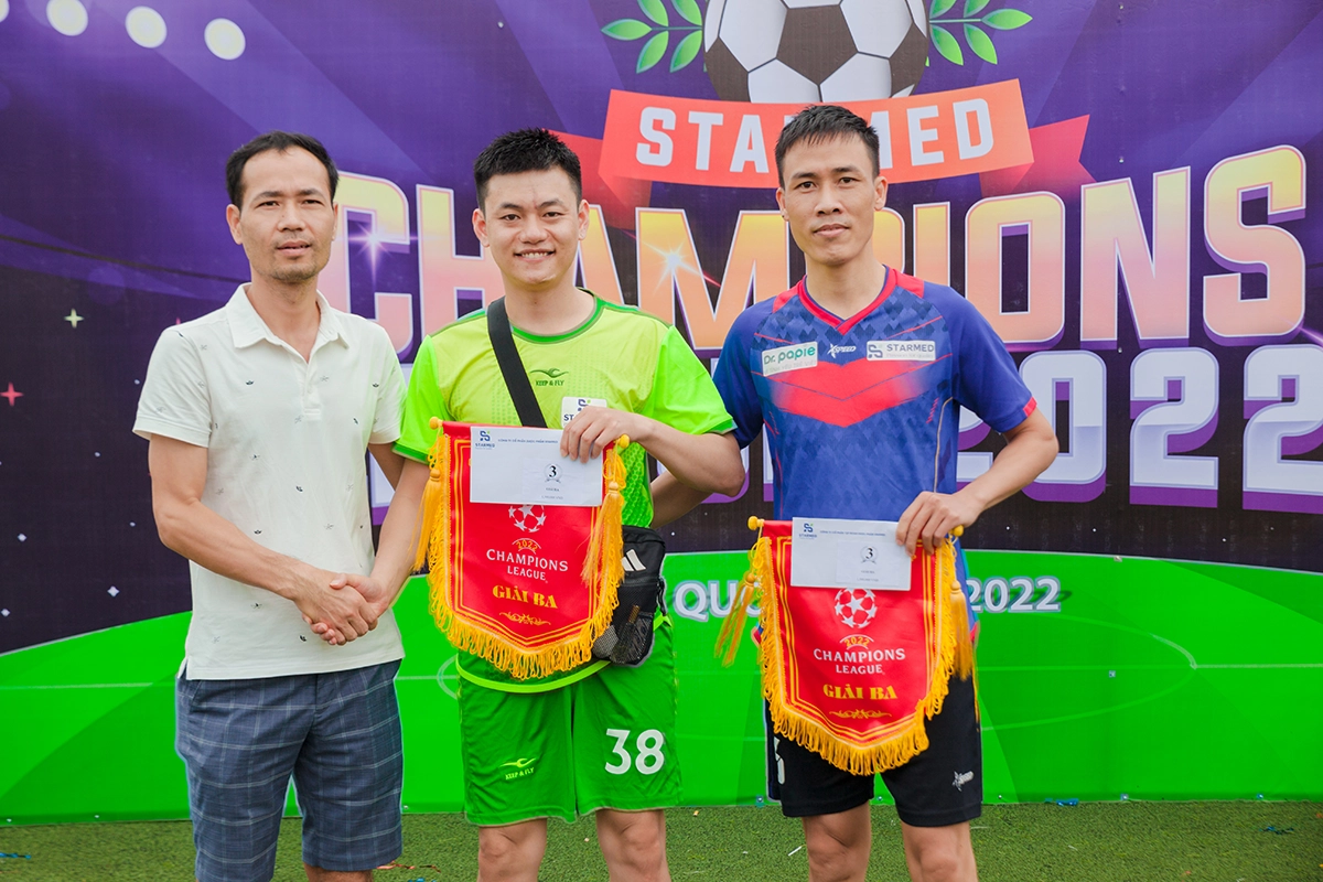 Sôi động giải bóng đá Starmed Champions League 2022