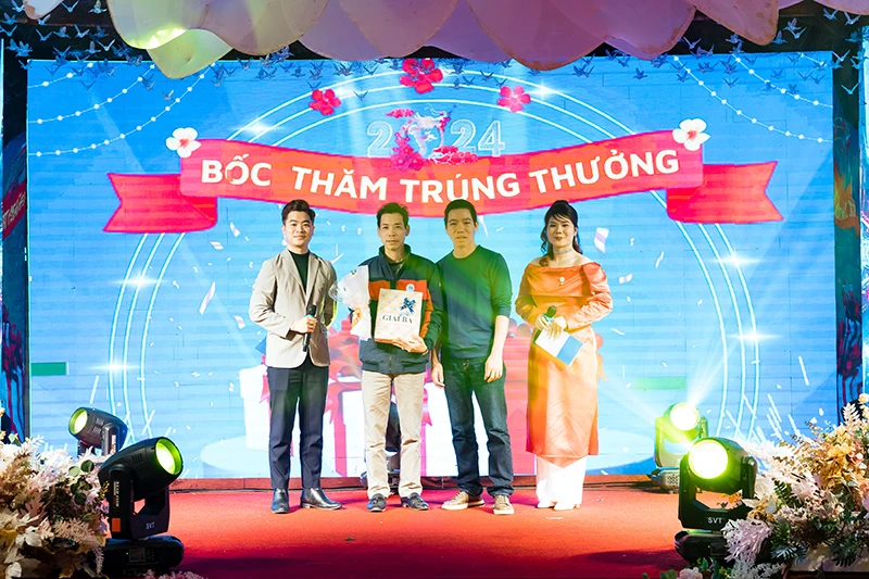 YEAR END PARTY 2023 – CÔNG TY CỔ PHẦN DƯỢC PHẨM CÔNG NGHỆ CAO STARMED 22 Tat nien 2023 20
